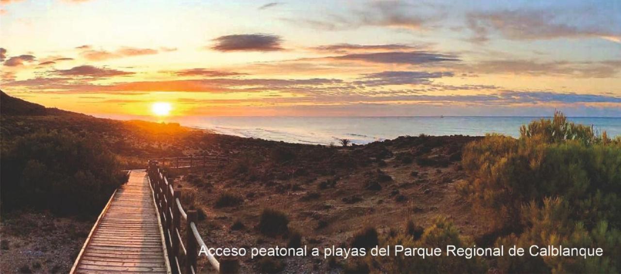 Konk Hostel La Manga del Mar Menor Dış mekan fotoğraf